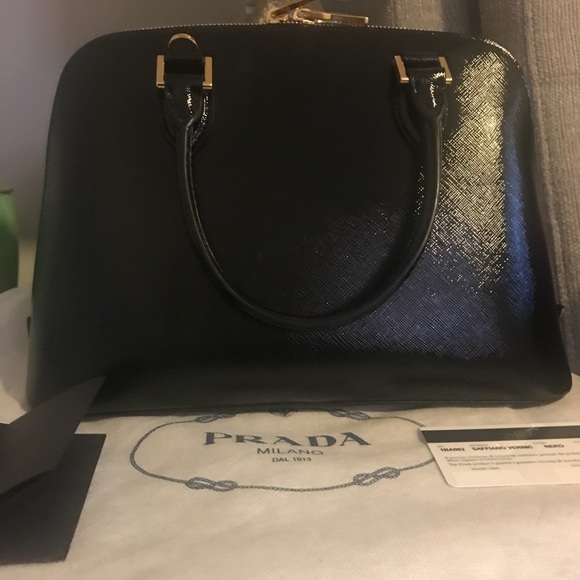 Brand new Prada Saffiano bag - Picture 2 of 5